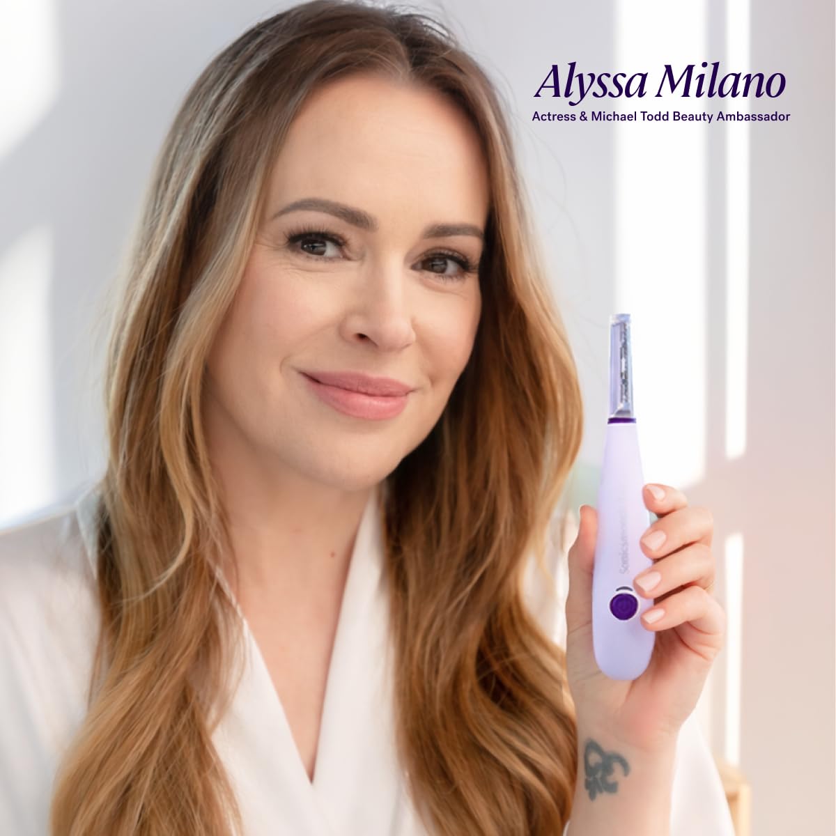 Michael Todd Beauty Sonicsmooth Pro+ Dermaplane Razor for Women Face + Eyebrow Trimmer Dermaplaning System w/LED Light Peach Fuzz Remover -16 Dermaplaning Blades & 2 Microsmooth Exfoliation Tips - Image 2