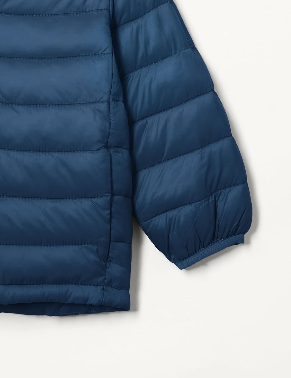 Amazon Essentials Boys and Toddlers' Lightweight Water-Resistant Packable Hooded Puffer Jacket, Insulated - Image 5