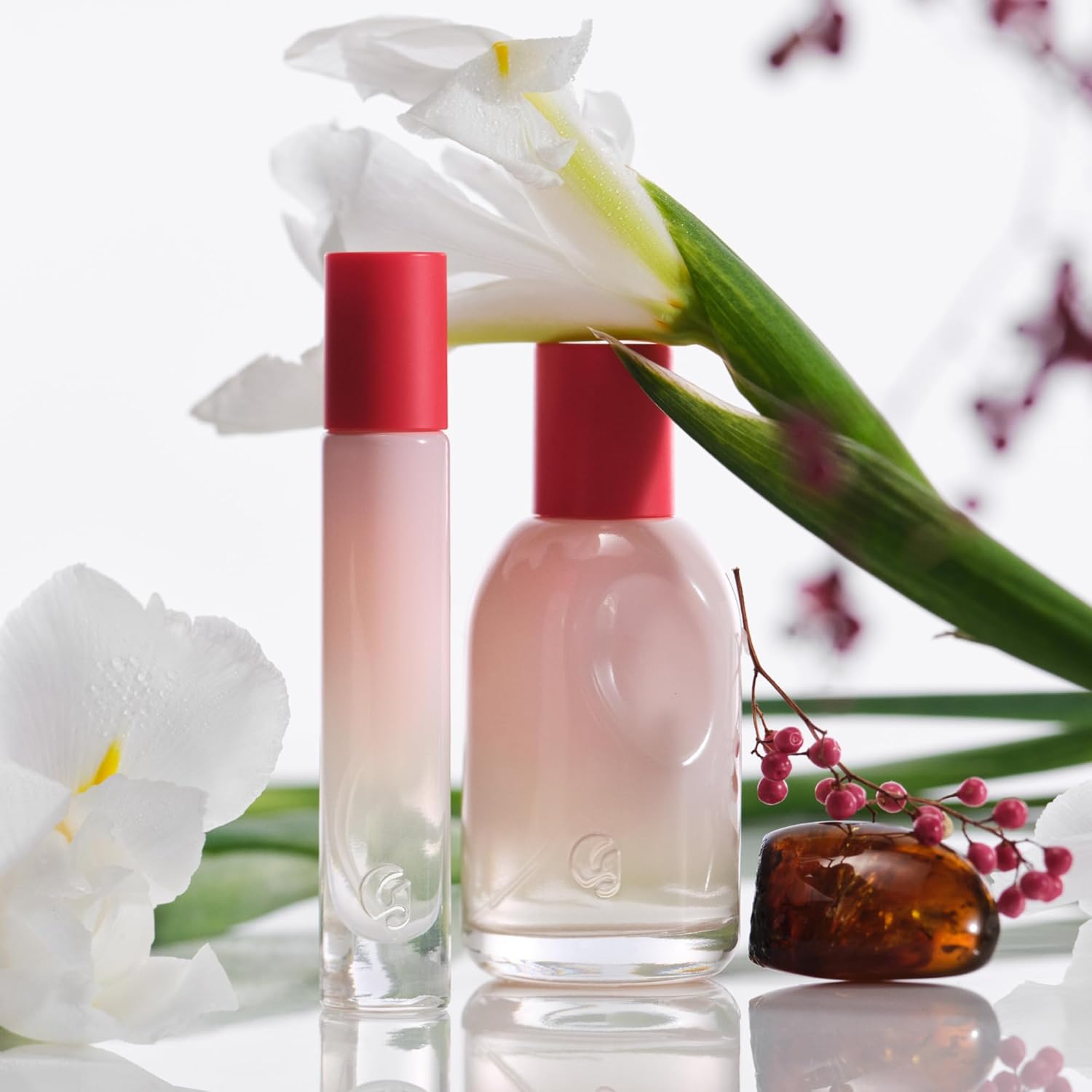 Glossier You Eau de Parfum - Unisex Fragrance for Men & Women, Skin-Scent Enhancer Smells Different on Everyone - Musky, Warm & Spicy Perfume with Pink Pepper, Iris & Ambrox Base Notes, 50ml - Image 8
