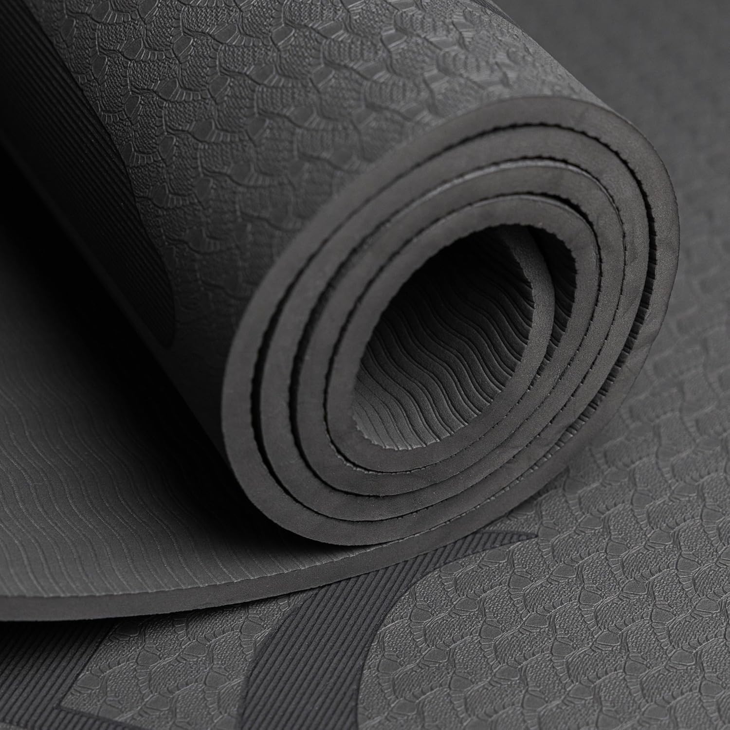 Hero Lyfe Yoga Mat – “We the People” Skull Engraving, Non-Slip Black TPE, 72" x 24" x 6mm, Patriotic Fitness Mat for Veterans and First Responders - Image 7