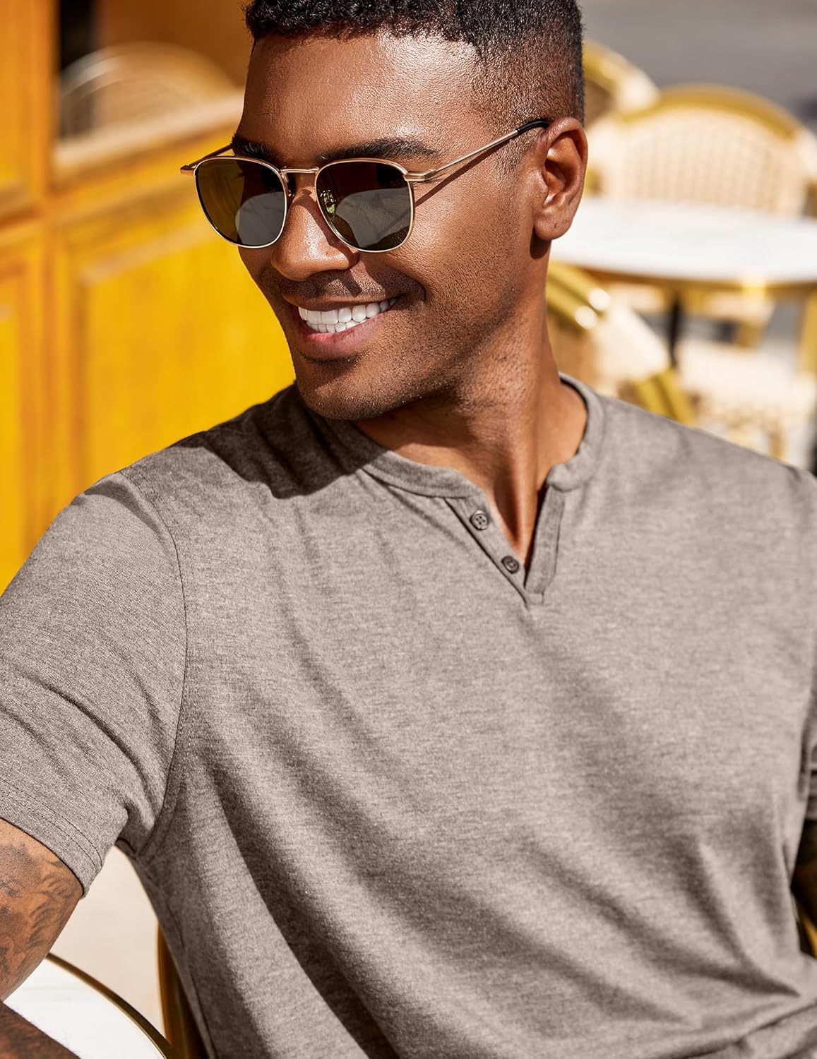 COOFANDY Men's T Shirts Short Sleeve Casual V Neck T-Shirt Soft Notch Neck Tee Classic Plain Shirts - Image 4
