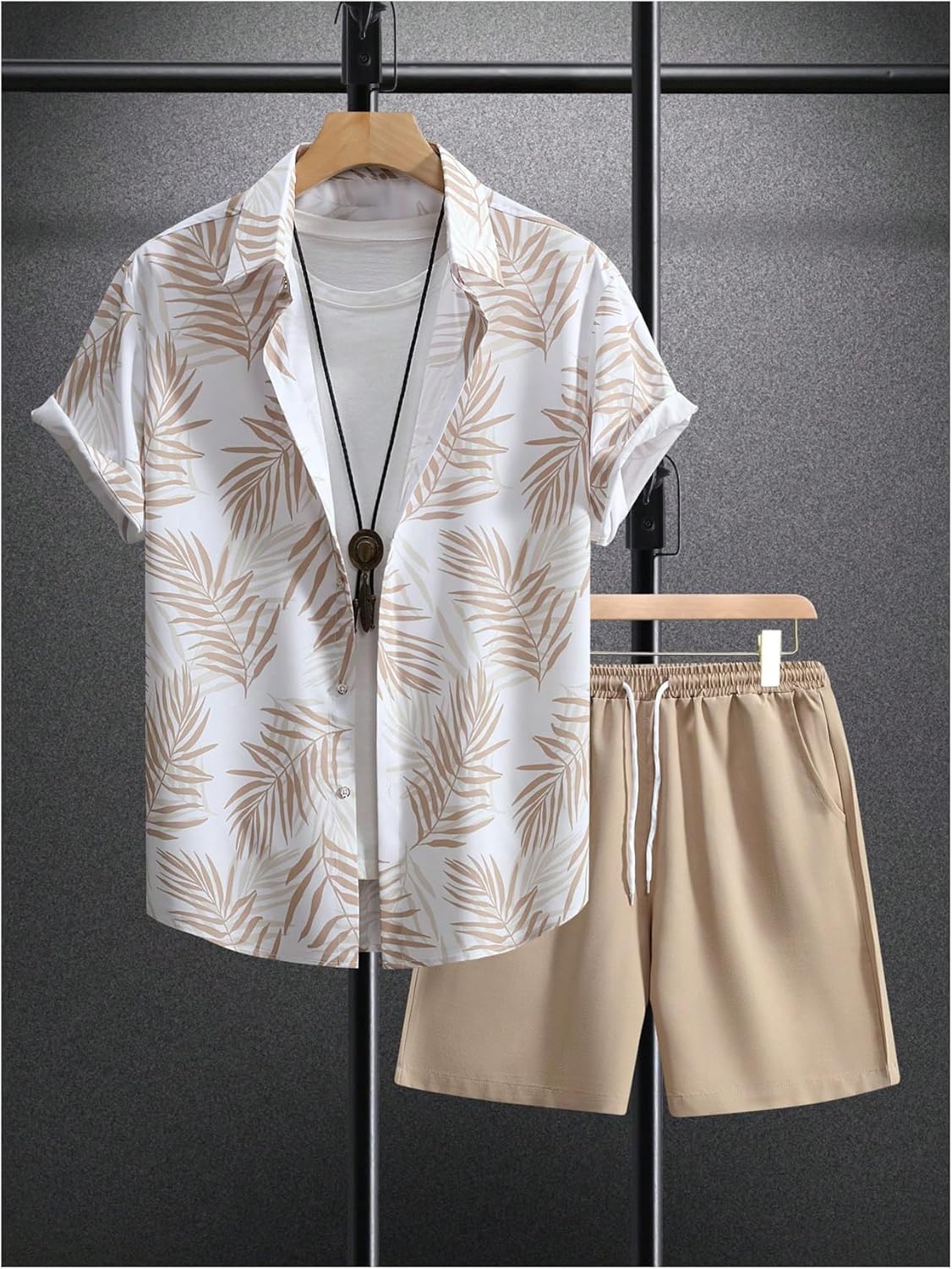 WDIRARA Men's Hawaiian Matching Set Summer Beach 2 Piece Outfits Tropical print Shirts and Shorts - Image 4
