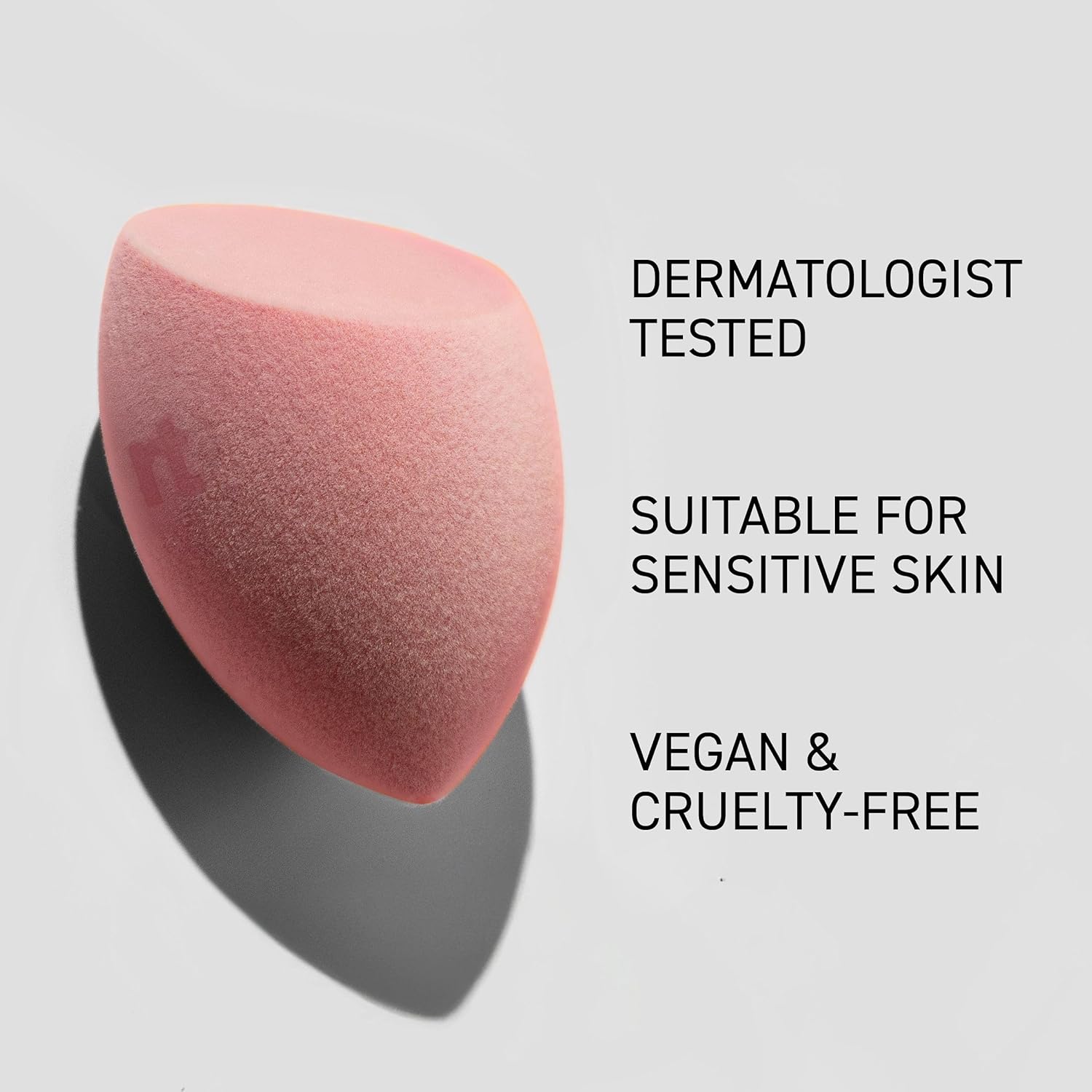 Real Techniques Miracle Powder Sponge, Makeup Blending Sponge For Powder Products, Set Makeup For Natural Finish & Cloud Skin, Buildable Coverage, Velvet Material, Latex-Free Foam, 1 Count - Image 4