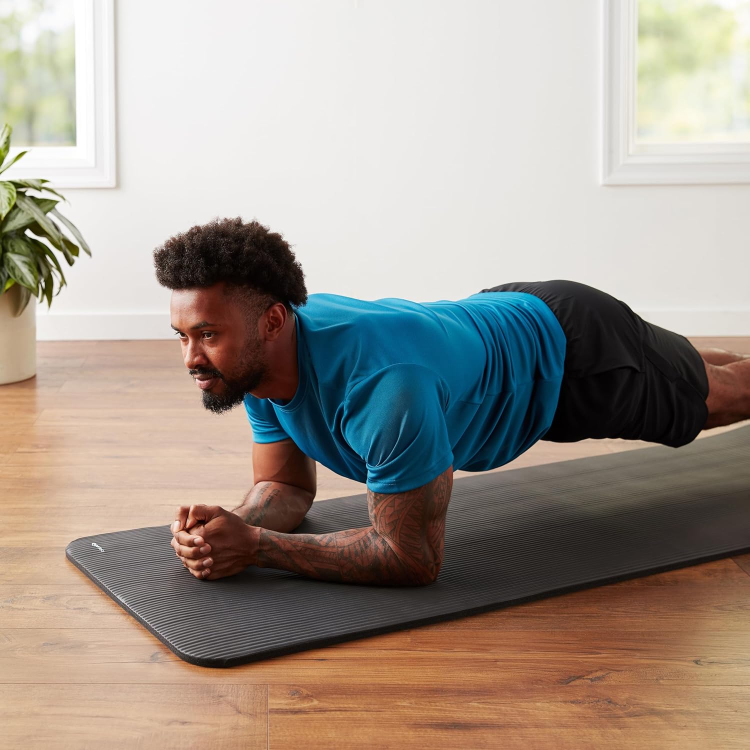 Amazon Basics Extra Thick Exercise Yoga Mat with Carrying Strap - Image 9