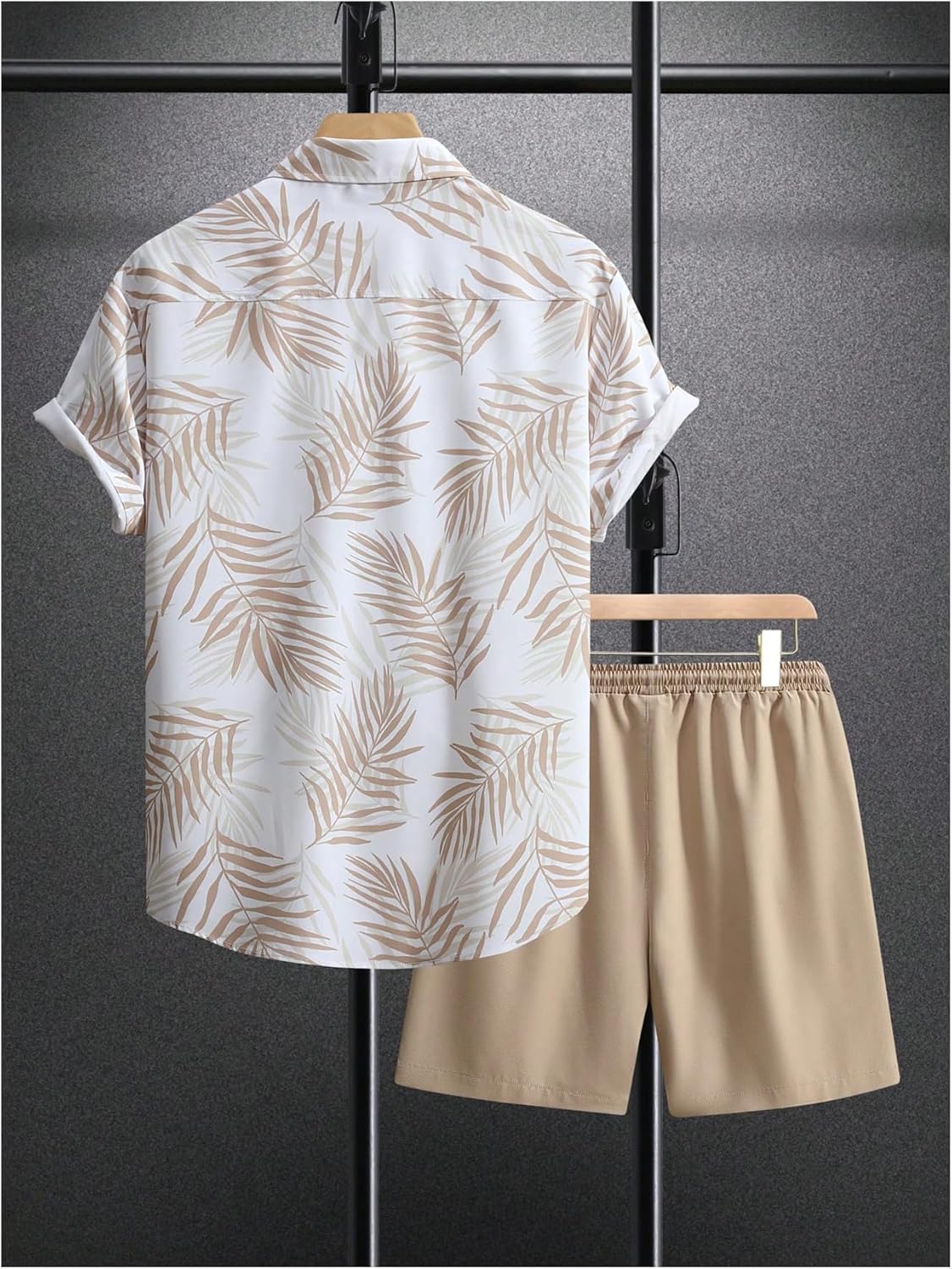 WDIRARA Men's Hawaiian Matching Set Summer Beach 2 Piece Outfits Tropical print Shirts and Shorts - Image 2